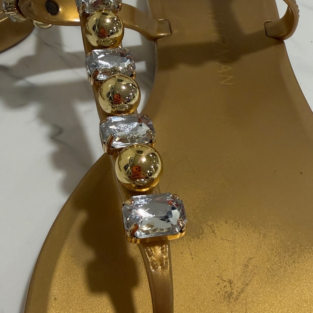 Stuart Weitzman Goldie Crystal Jelly sandals in gold. Size 9 - Picture 6 of 6
